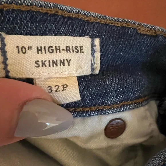 Madewell Skinny Jeans- New & Never Worn - Picture 4 of 5